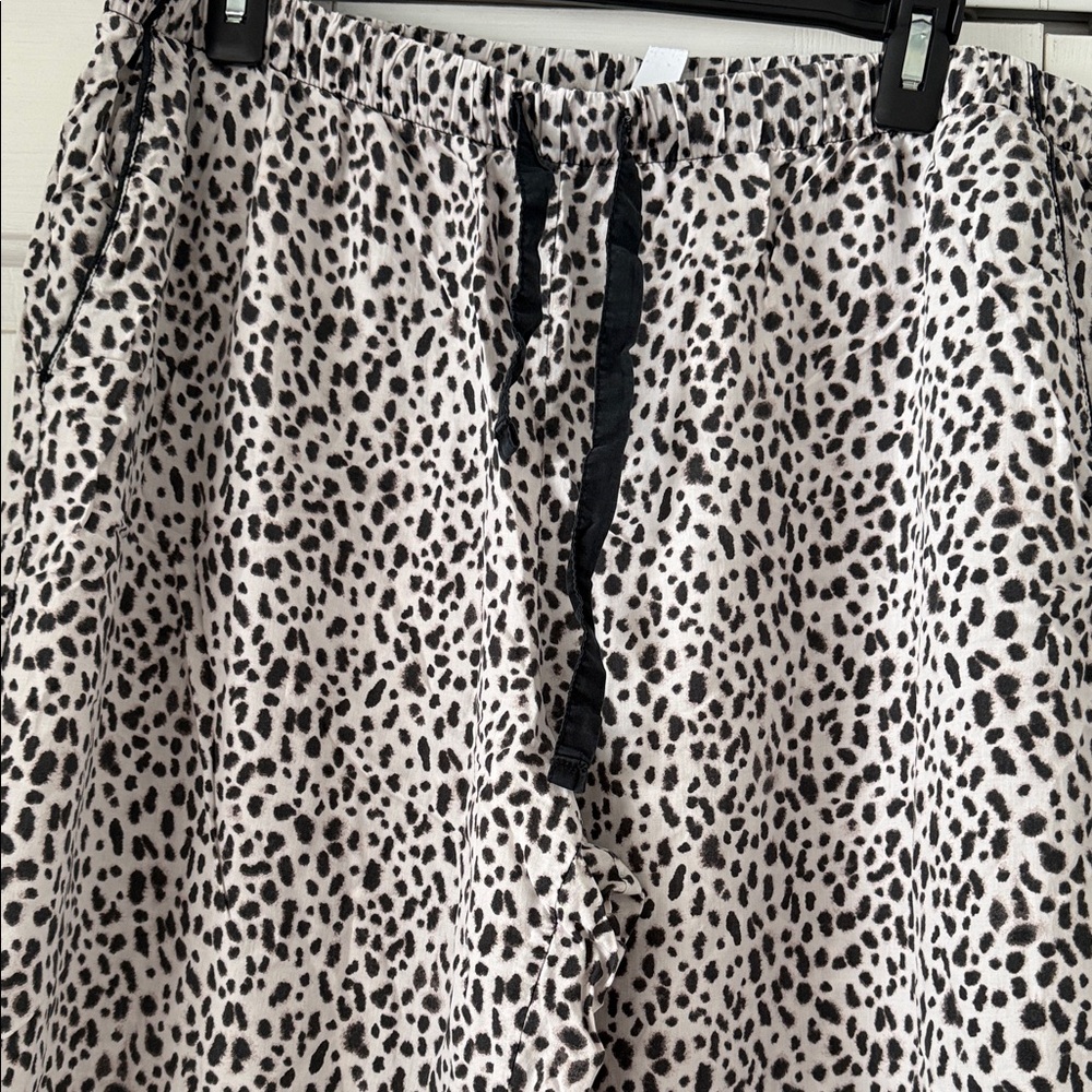 Stars Above “Simply Cool Fabric” Pajama Set – XL – Leopard Print - Picture 5 of 6
